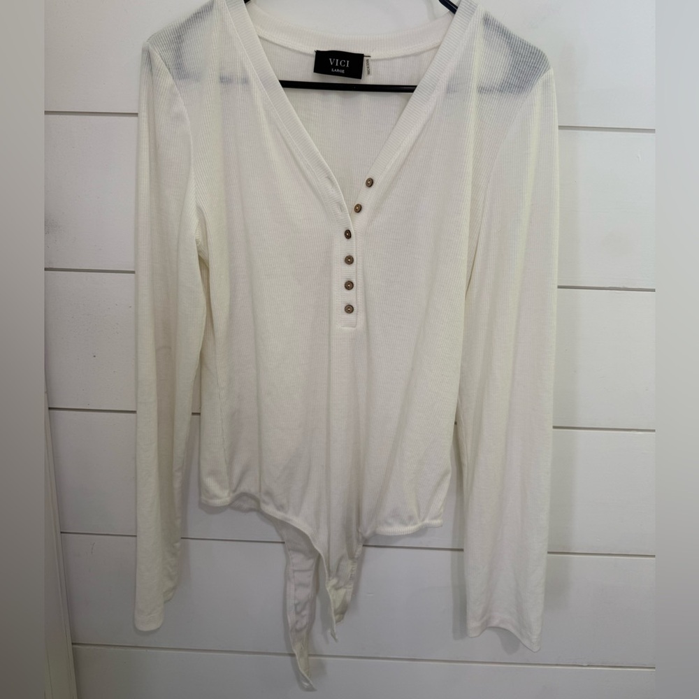 VICI Cream Long-Sleeve Ribbed Henley Bodysuit Size L
